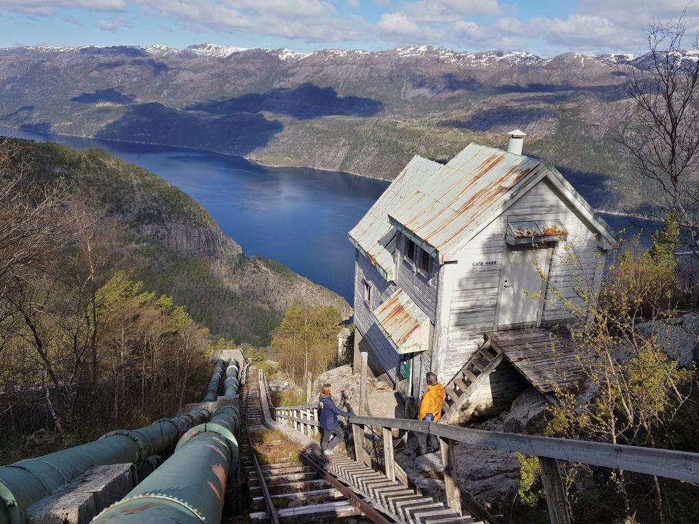 Utsikt fra tretrappene.