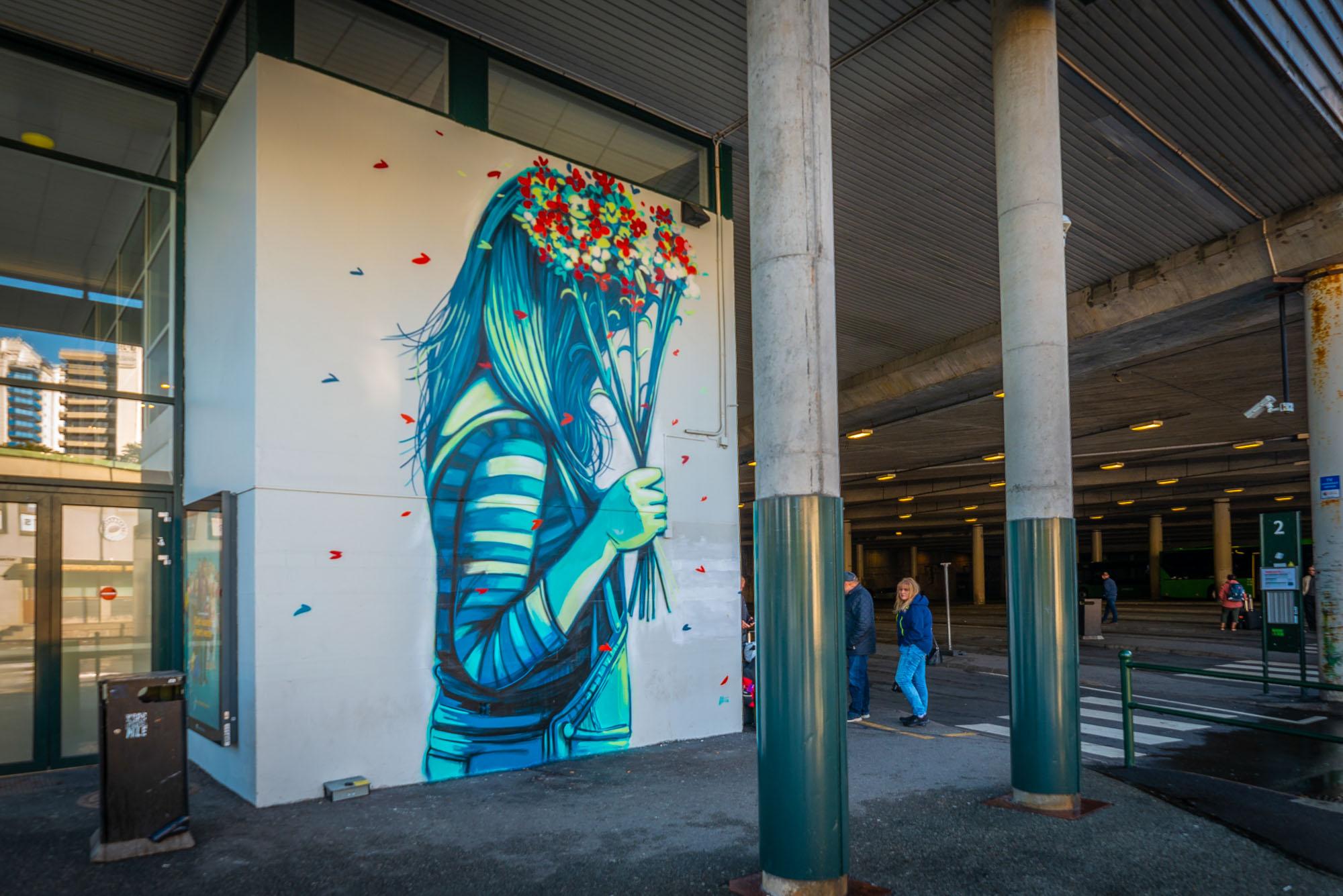 Stavanger Street Art: "In Bloom" av Alice Pasquini