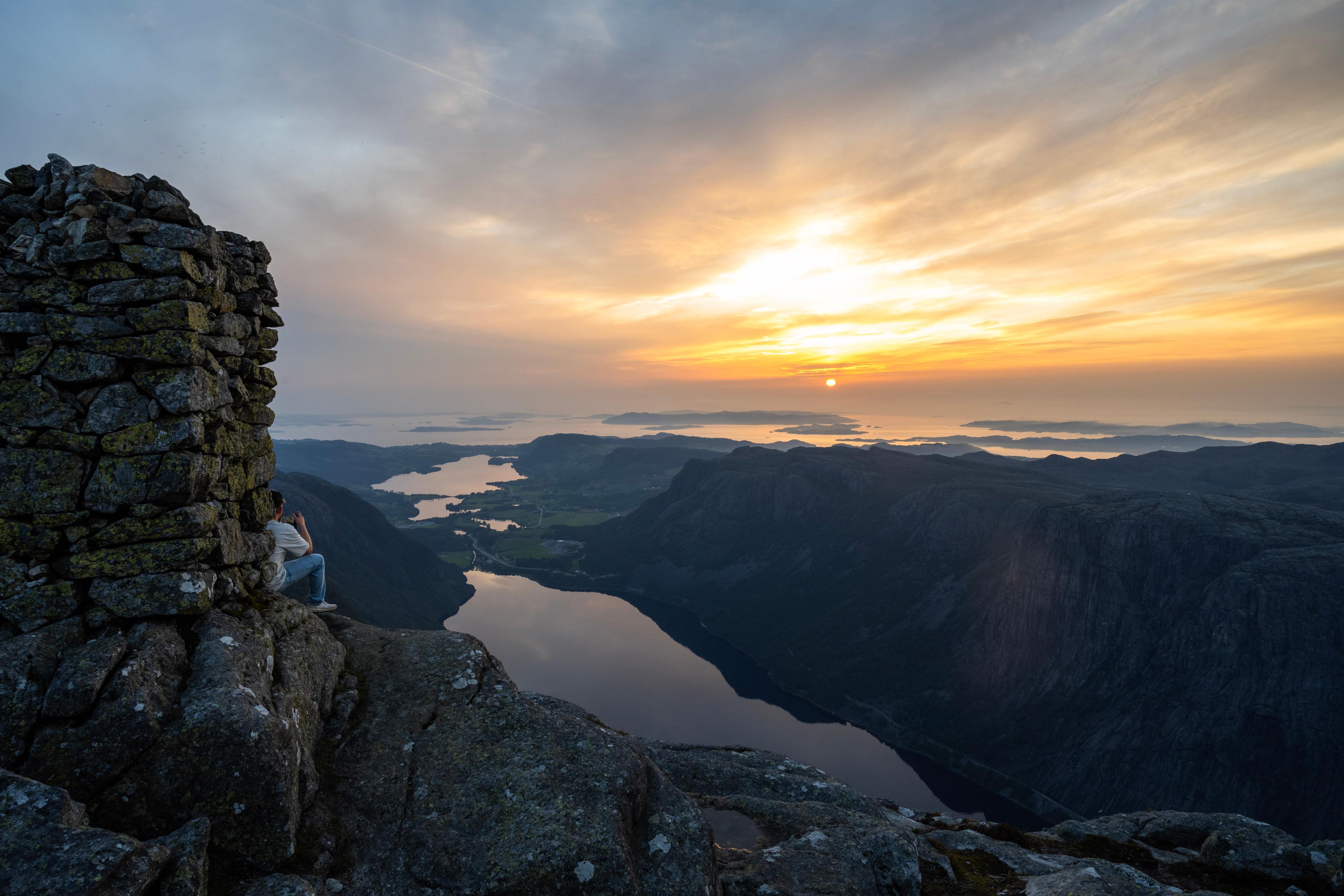 Nature views on a mountain hike with Stavanger Adventure guided hike to Reinaknuten