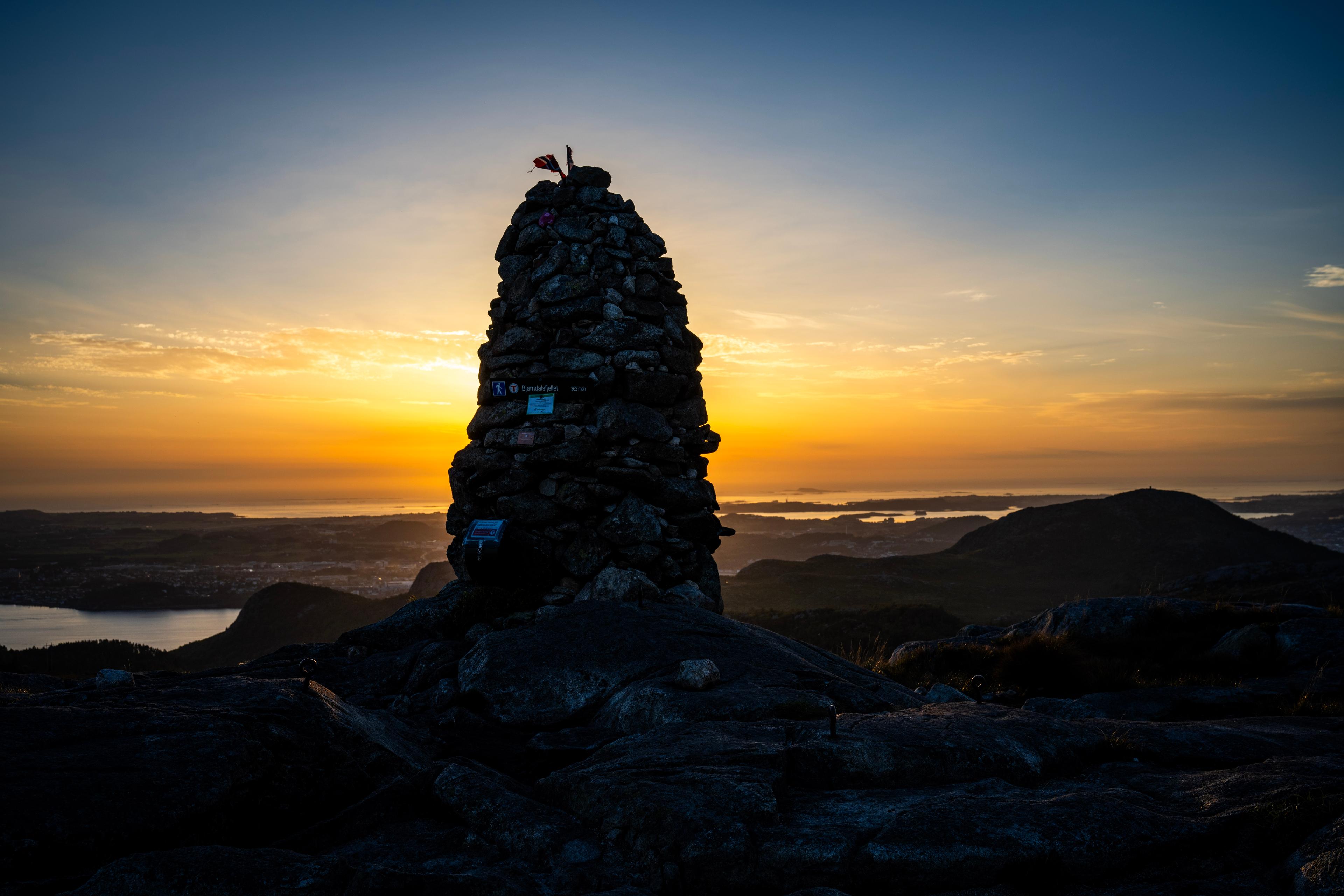 a cairn, mountains, hike, trails, norway, nature, Bjørndalsfjellet